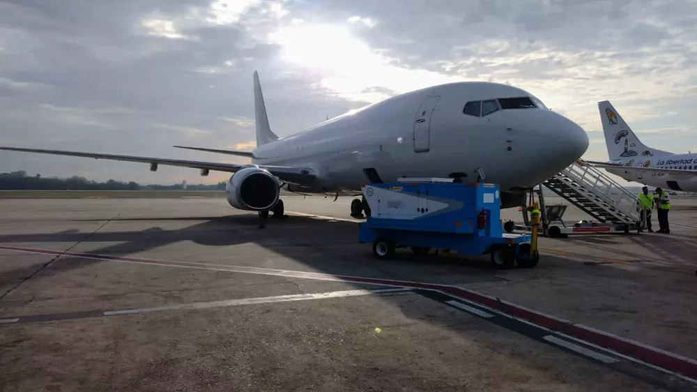 Avión Boeing Mirgor