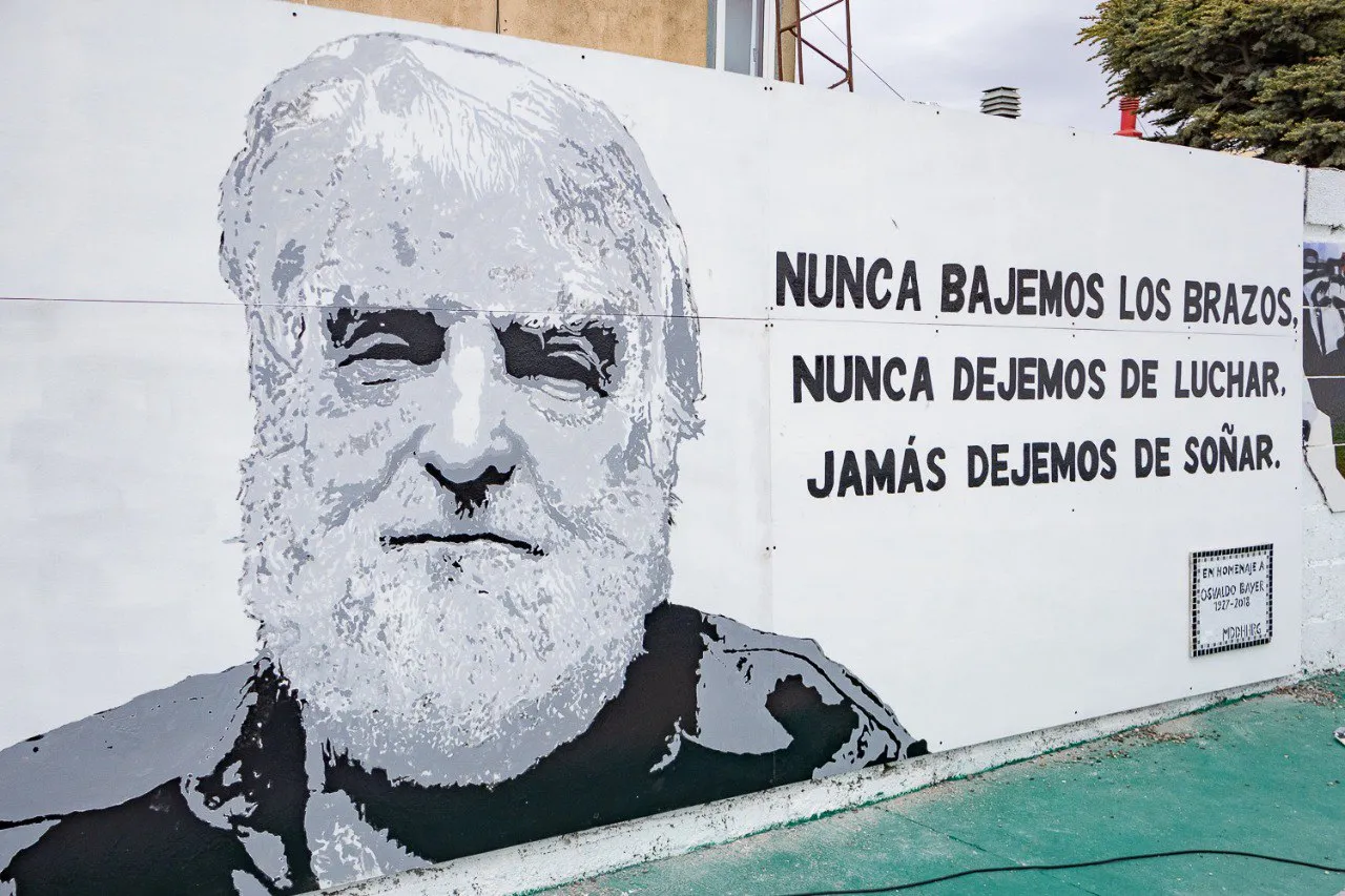 Mural Osvaldo Bayer