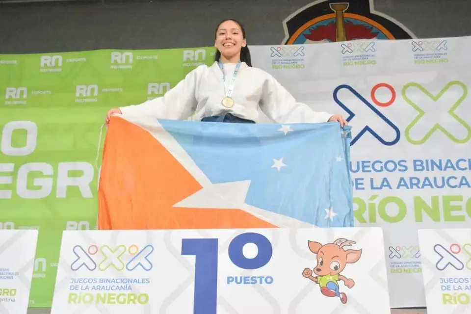 Lundmila González oro Araucanía