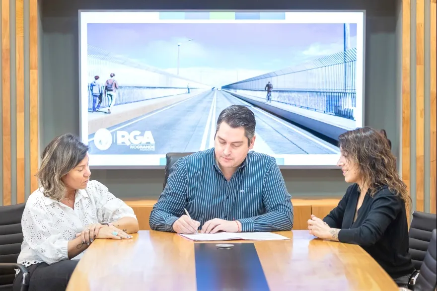 Martín Perez, Puente Gral. Mosconi