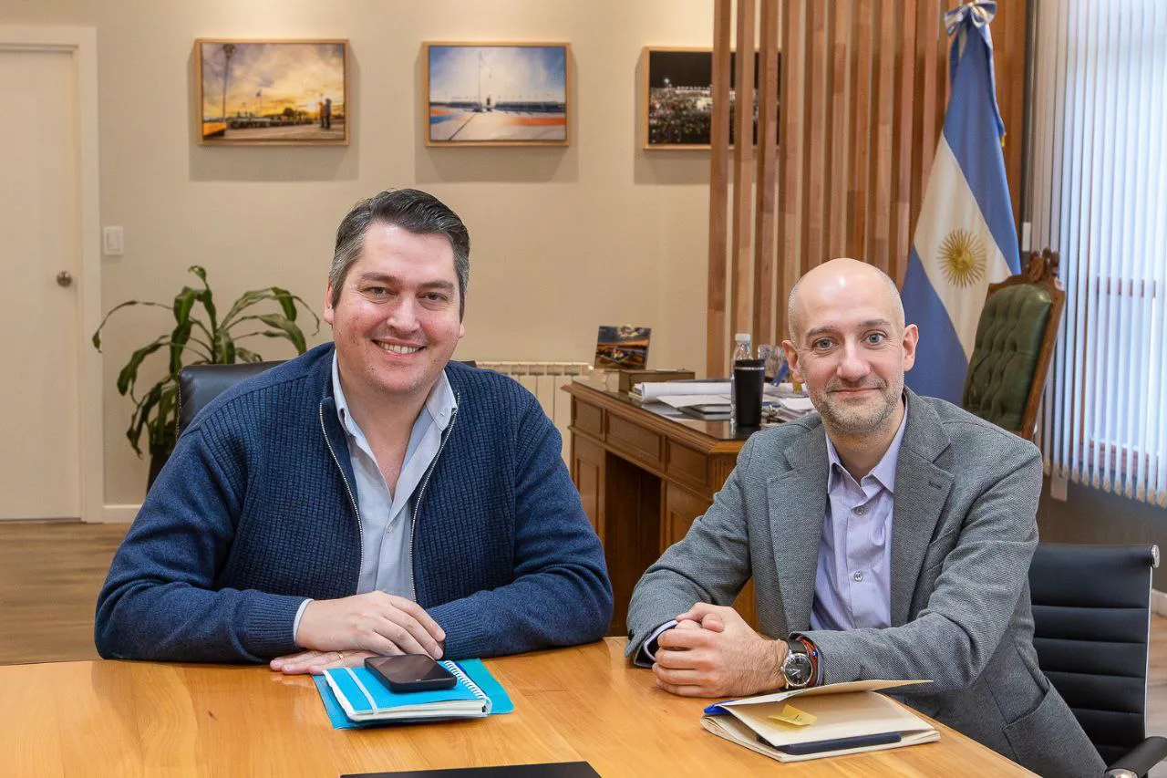 Martín Perez- Mariano Hermida (rector UNTDF)
