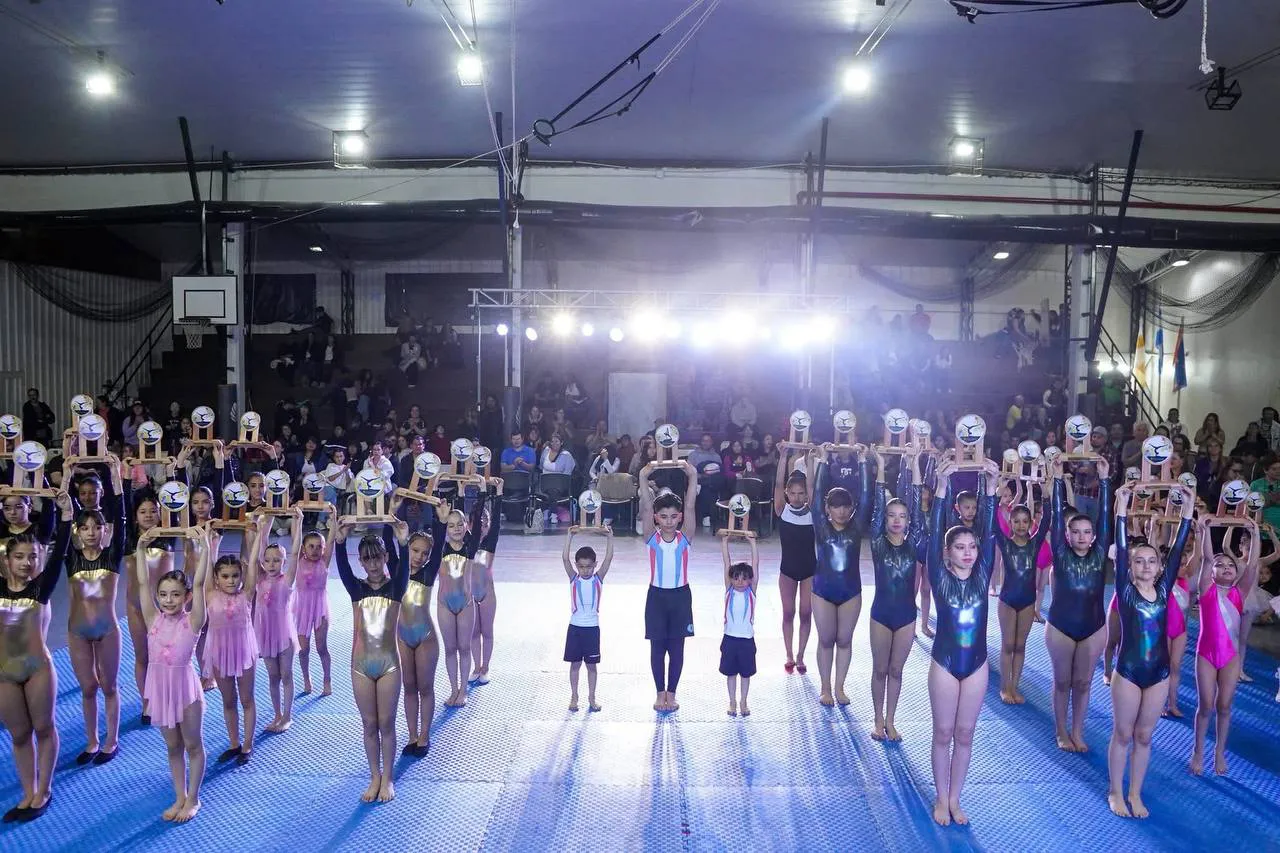 cierre anual escuela municipal de gimnasia artística 