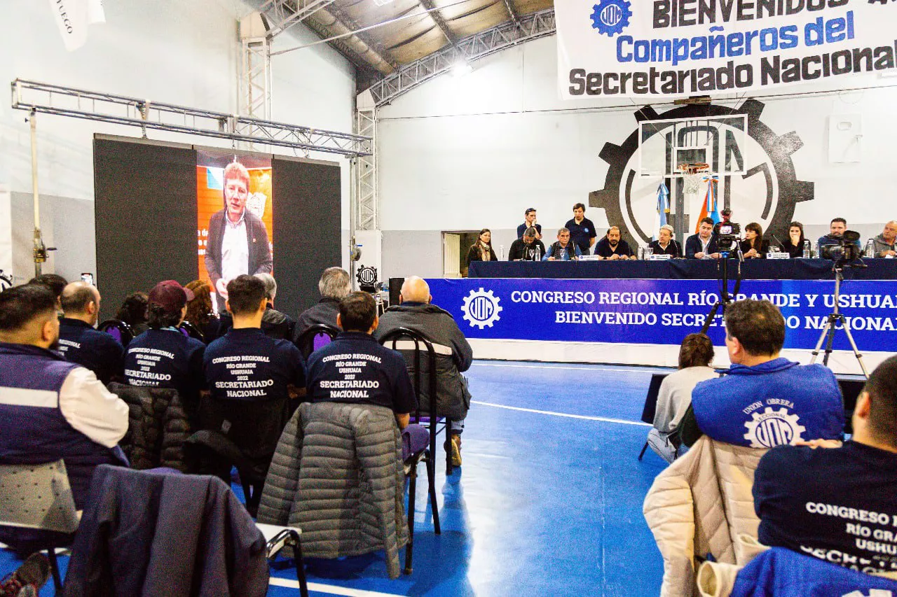 Firma Convenio Gobierno Uom