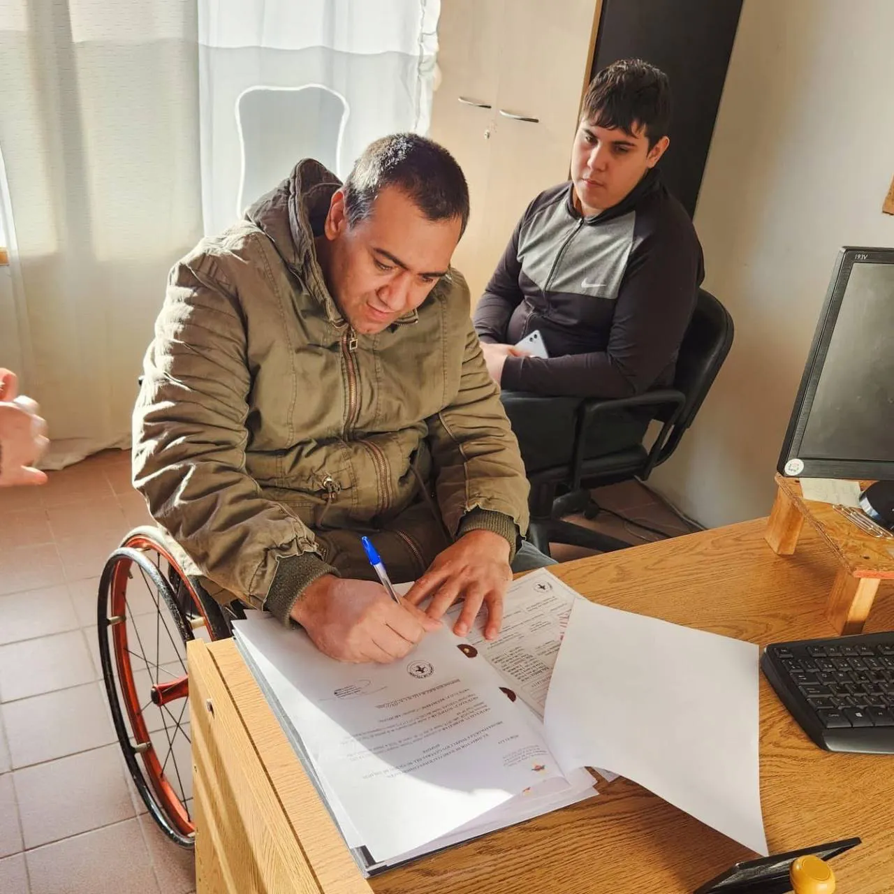 entreg de licencia persona con discapacidad en tolhuin