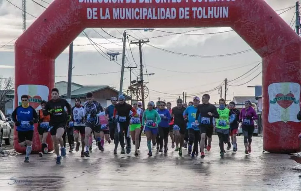 29929-continuan-abiertas-las-inscripciones-para-la-10-prueba-atletica-aniversario-de-tolhuin