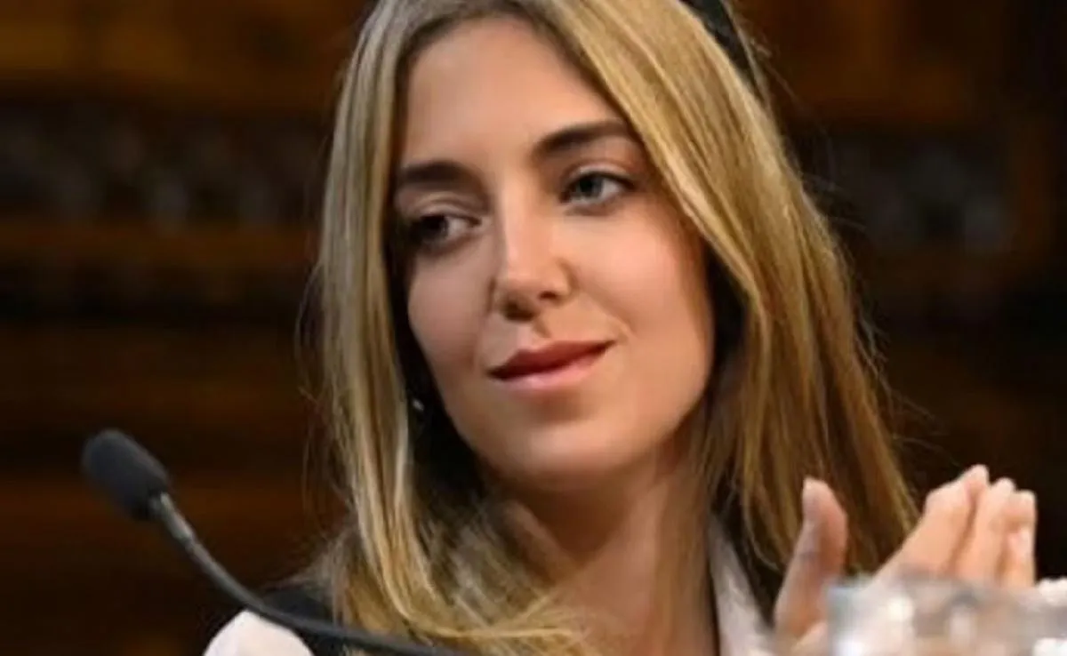 Renunció Ornella Calvete