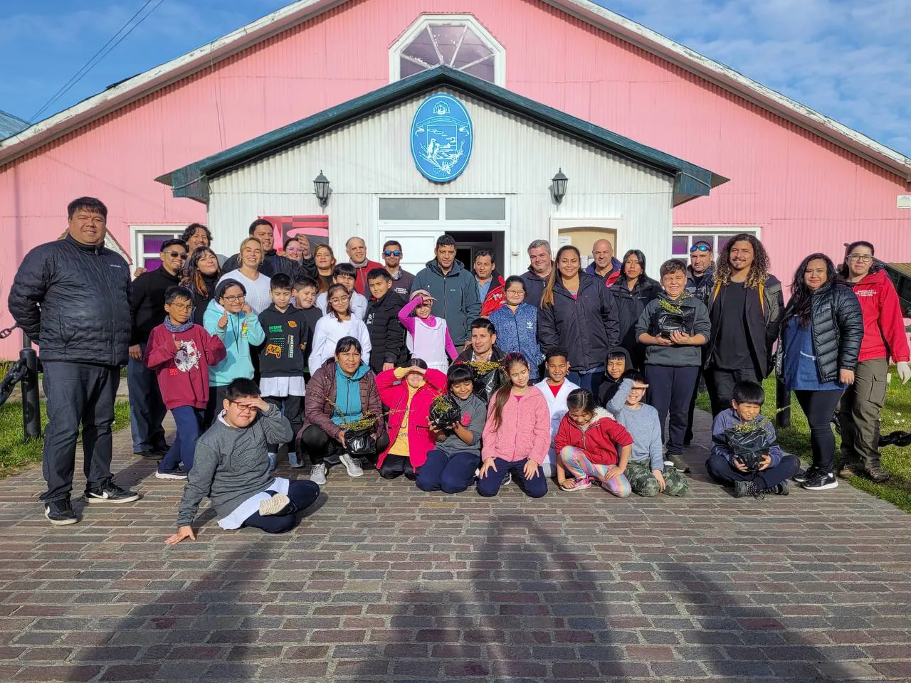Tolhuin y Río Grande compartieron una jornada ambiental junto a estudiantes