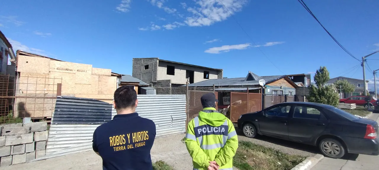 Allanamiento robo de materiales de contrucción