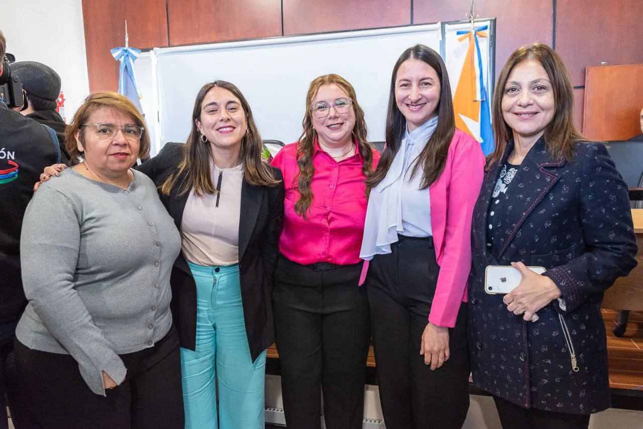 Funcionarias municipales en el acto de jura de la Dra. Macri