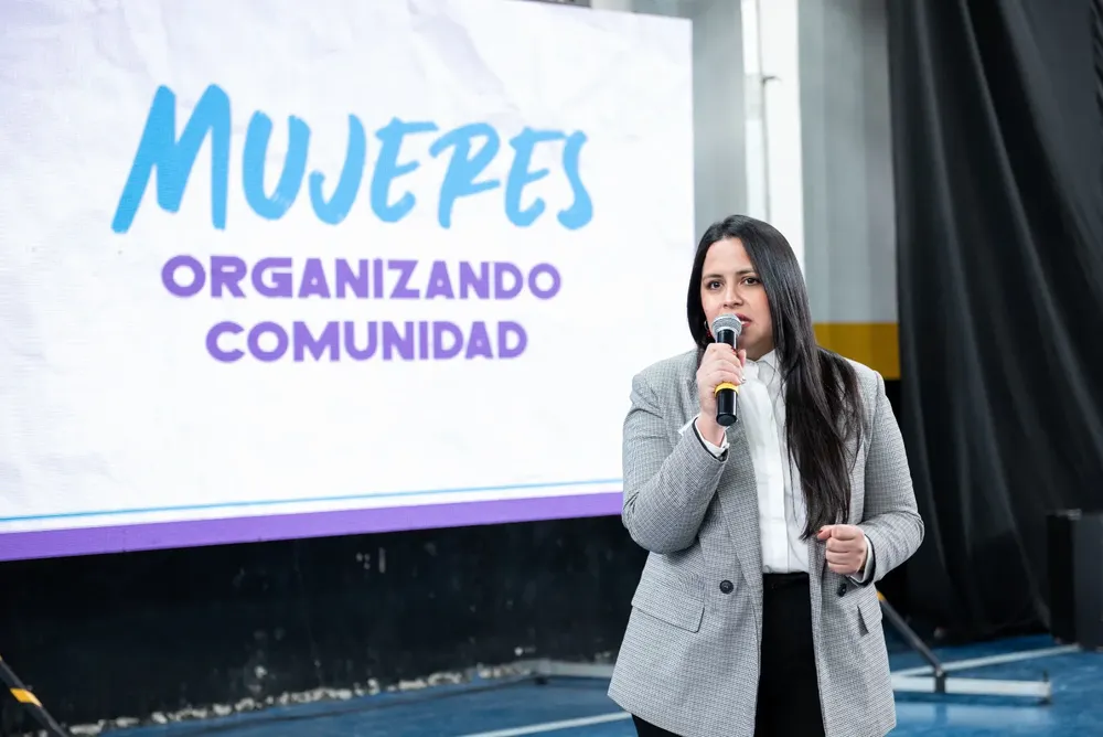 Mujeres Organizando Comunidad Alejandra Arce