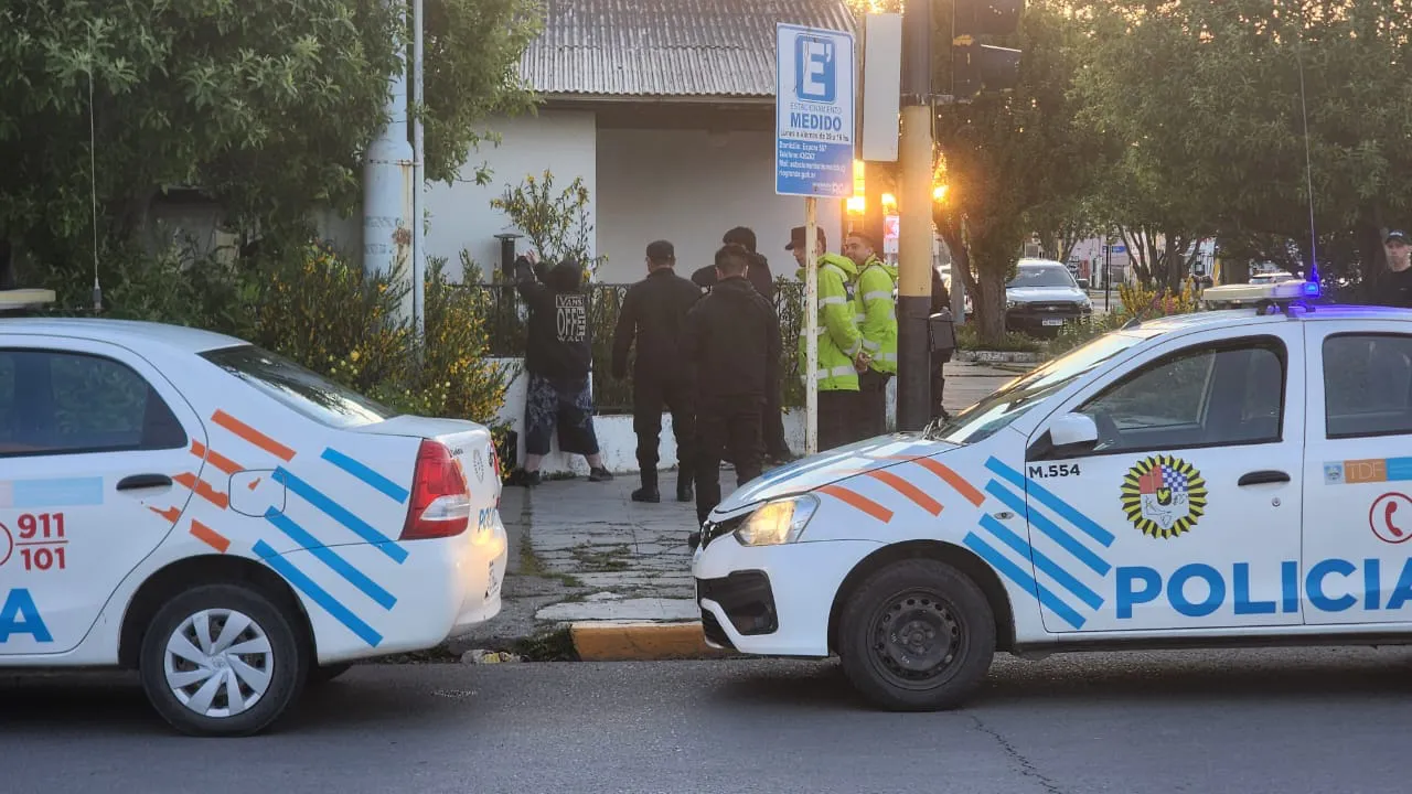 Vandalismo graffiti RG