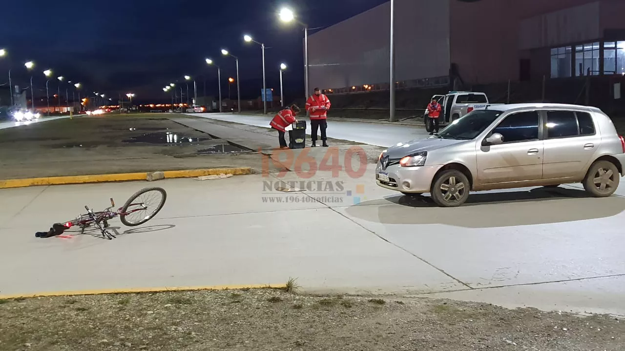 Choque Avenida San Martín Auto Bici