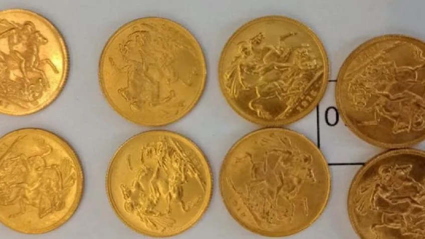 Monedas de oro