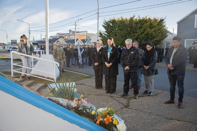 Acto ARA General Belgrano a 44 años de su hundimiento