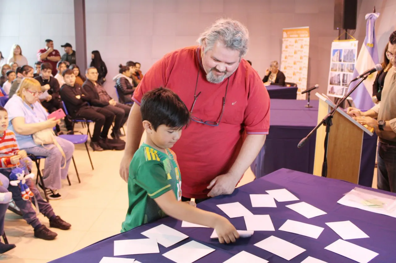 Entrega de viviendas Gob