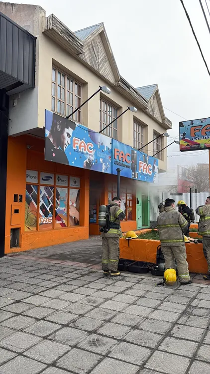 principio de incendio río grande
