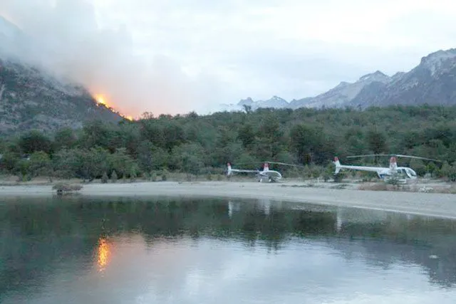 Incendio forestal en Bahía Torito