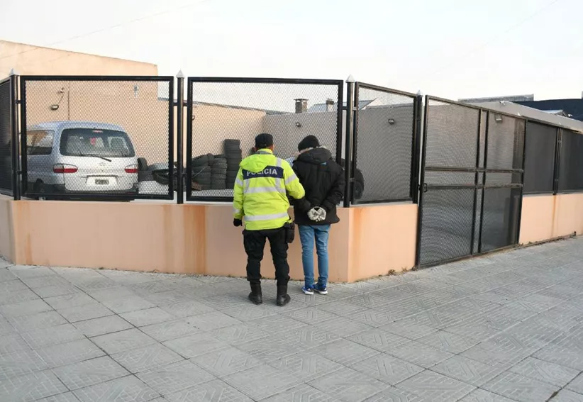 Detenido Don Bosco y Obligado