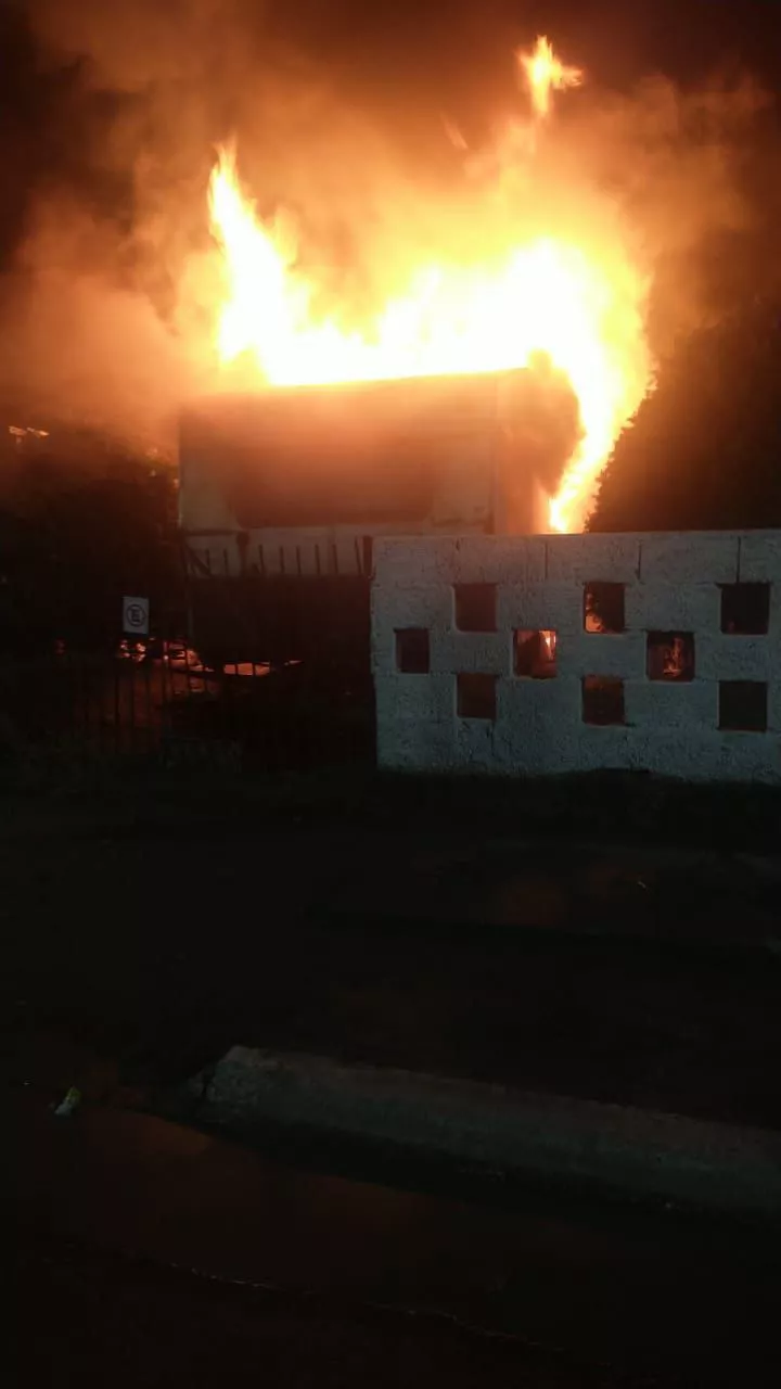 Incendio casa rodante Ushuaia