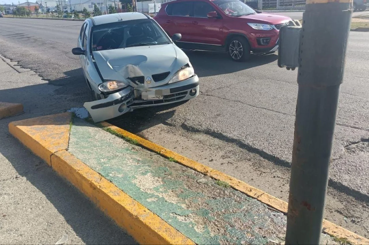 Choque contra semáforo- RG