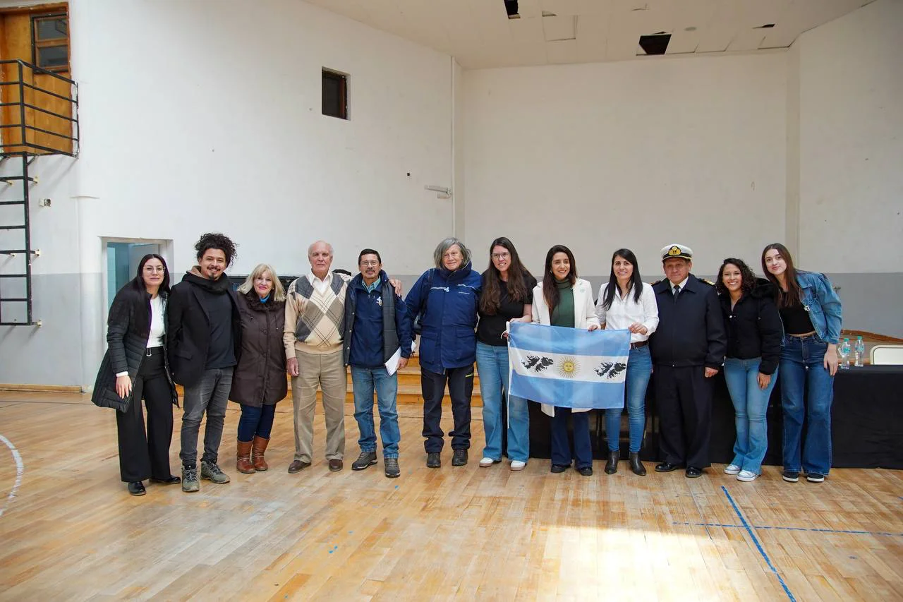 Charla Malvinas Tolhuin