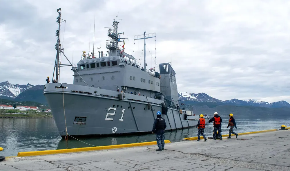 ARA "Puerto Argentino"