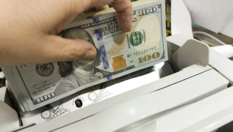 Dolar 1