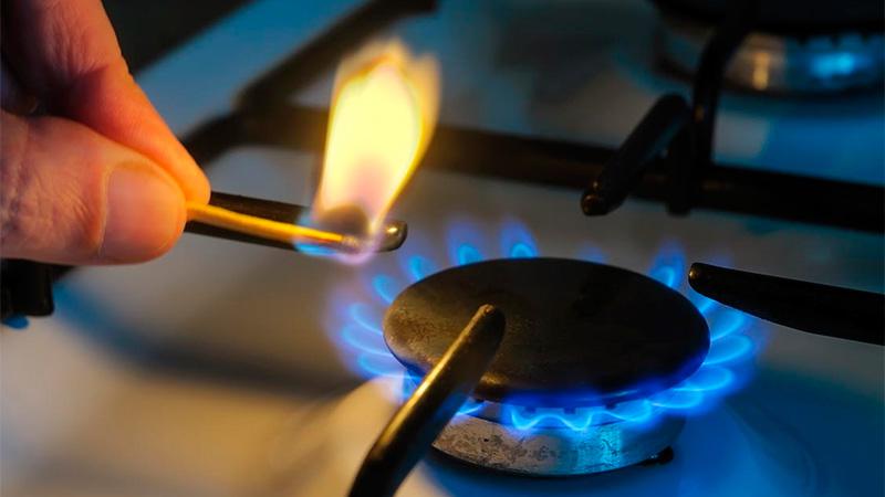 Gas