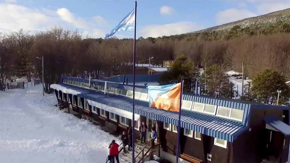 Escuela N°6 Lago Escondido