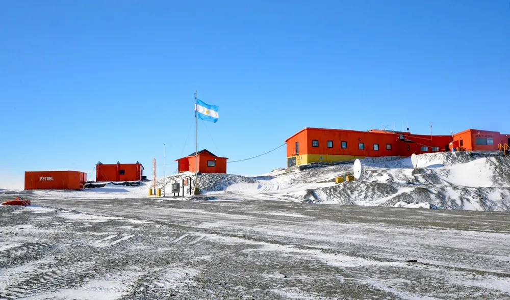 Base Antártica Conjunta (BAC) Petrel
