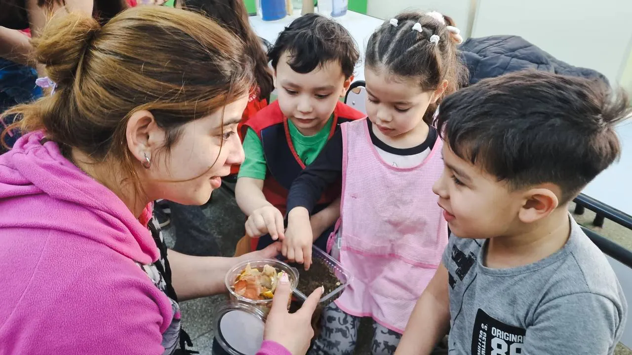 c0b45063-0b3f-4982-aa56-5a7dbce7aaa6