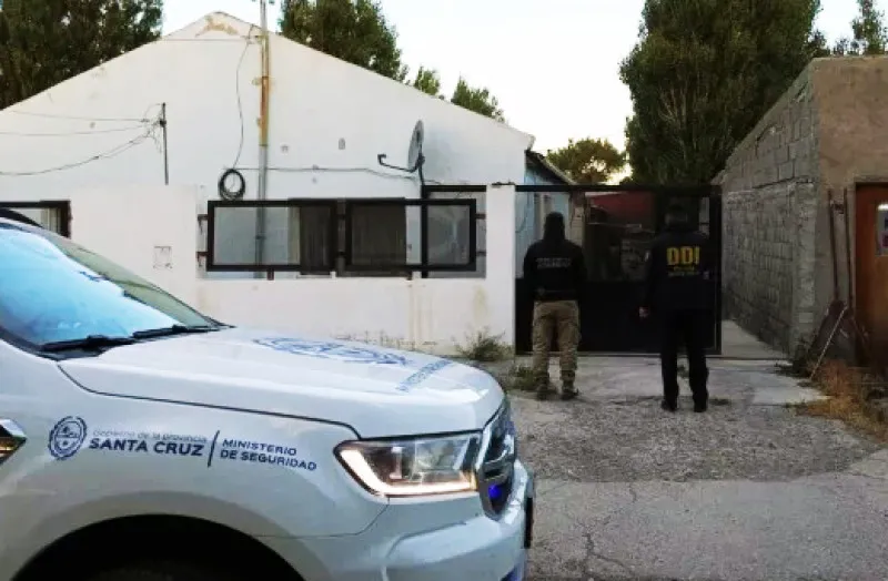 encuentran-bebe-sin-vida-en-un-basural-de-santa-cruz_Irg2