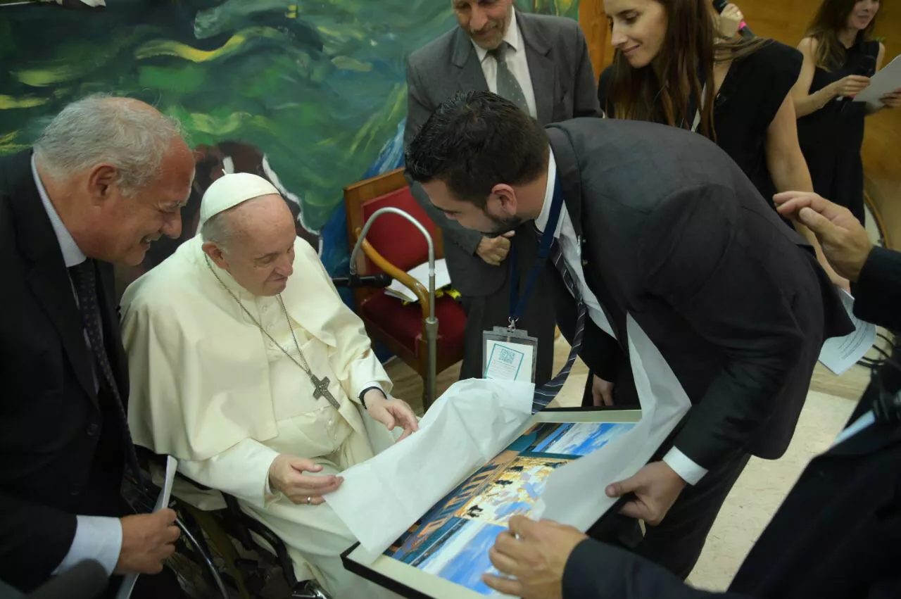 Vuoto Papa Francisco