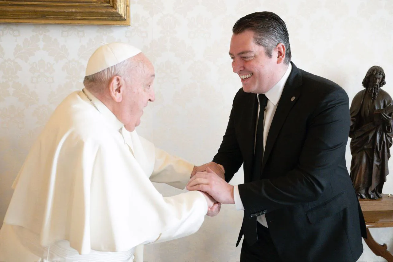 Martín Pérez y papa francisco