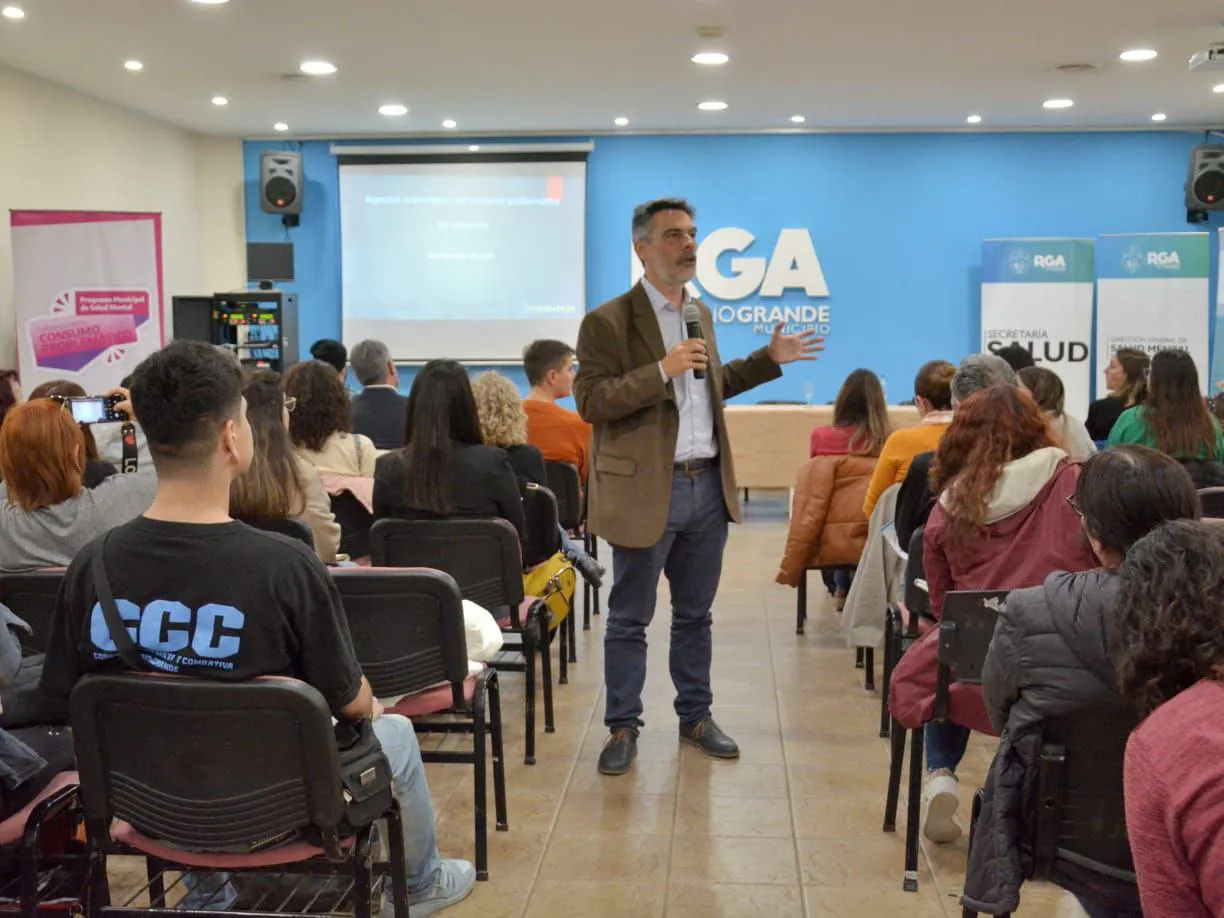 Disertación Consumos Problemáticos Carlos Damín