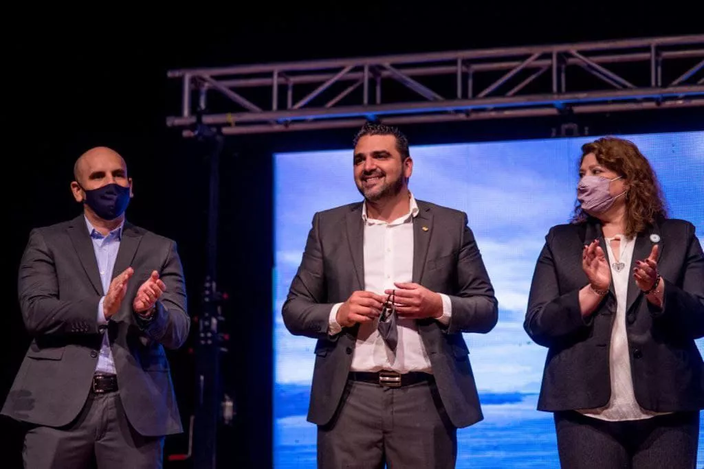 Vuoto entrega viviendas procrear