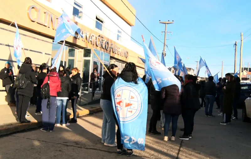 protesta trabajadores sanatorio fueguino