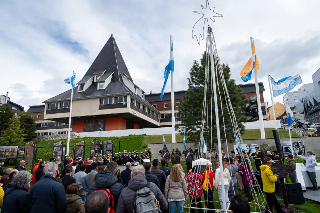 acto por el Día de la Soberanía Nacional