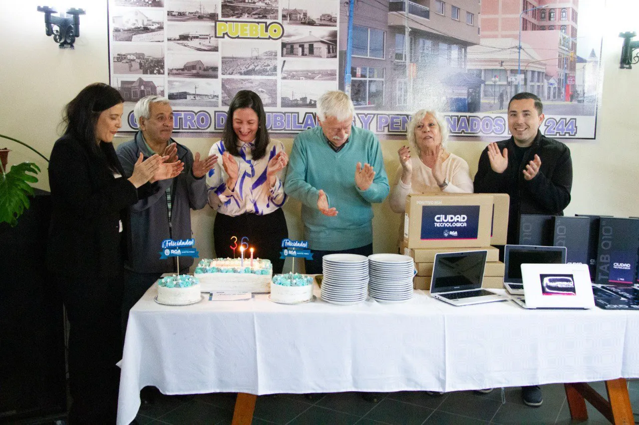 centro de jubilados ley 244 programa nodos tecnológico 