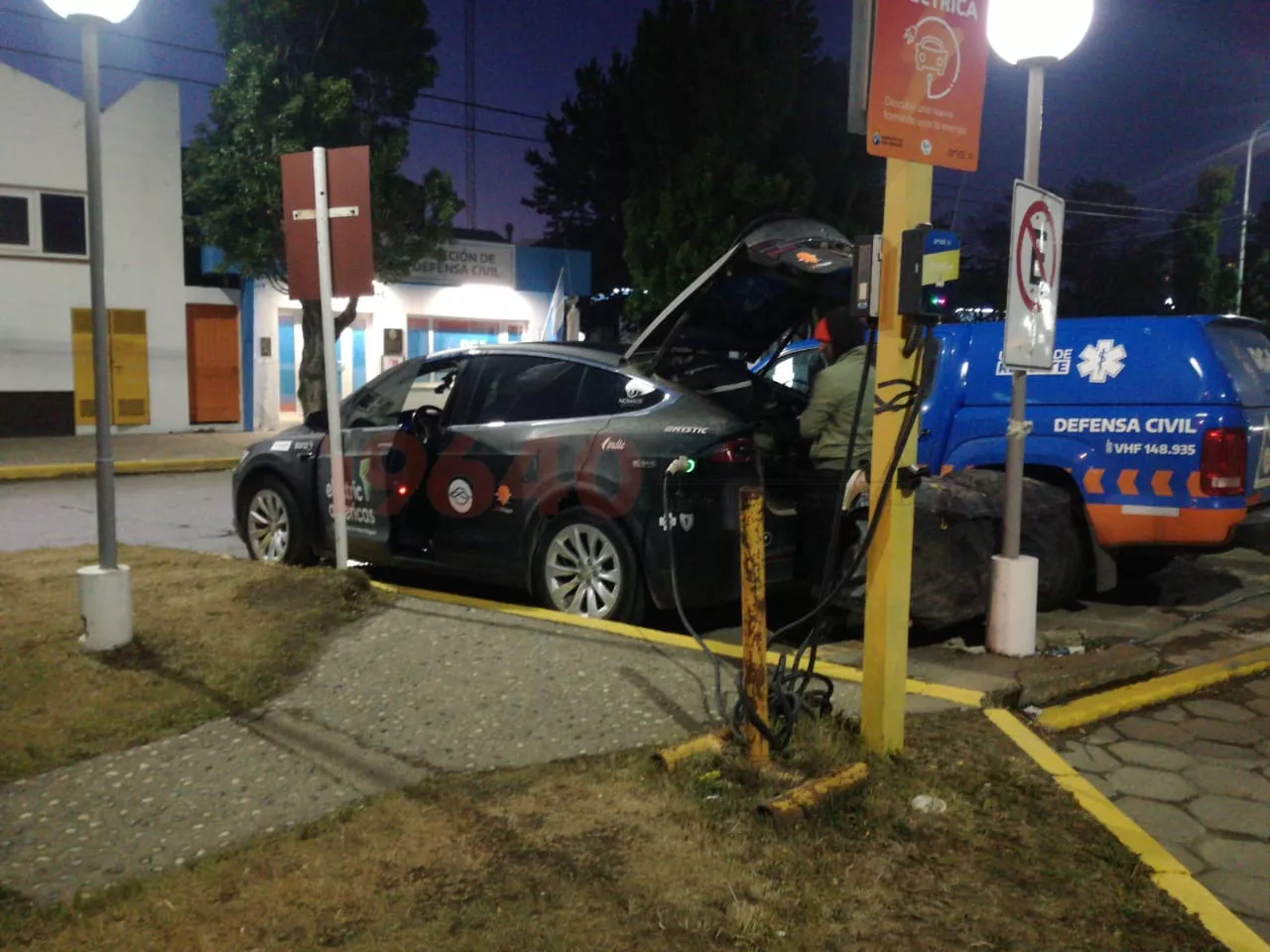 Auto Tesla Eléctrico RG