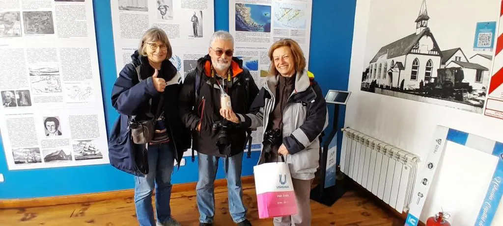 Visitante 2000 Espacio Pensar Malvinas