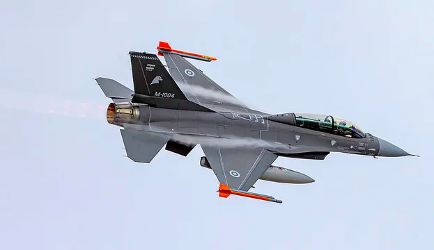 Avión F-16