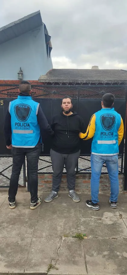 el-sospechoso-fue-detenido-por-personal-de-la-GZ6VVRSO5RFH7J3SB57XL26T2U