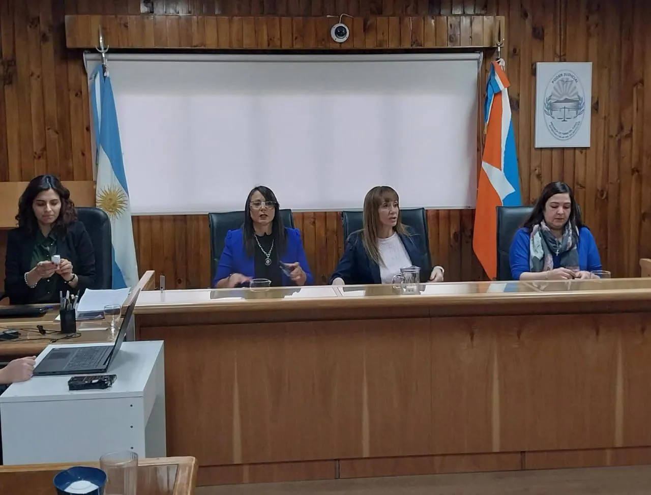 414f0d27-5cdd-44c3-b53d-0af3eda4b381