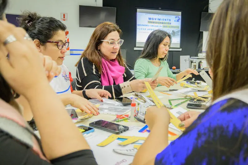 Capacitación robótica a docentes- Gobierno