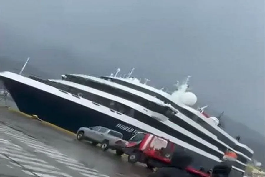 Choque cruceros Ush