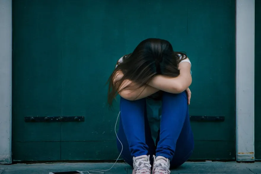 Suicidio mujeres jóvenes