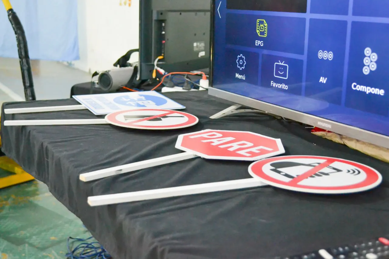 Defensa Civil, muestra