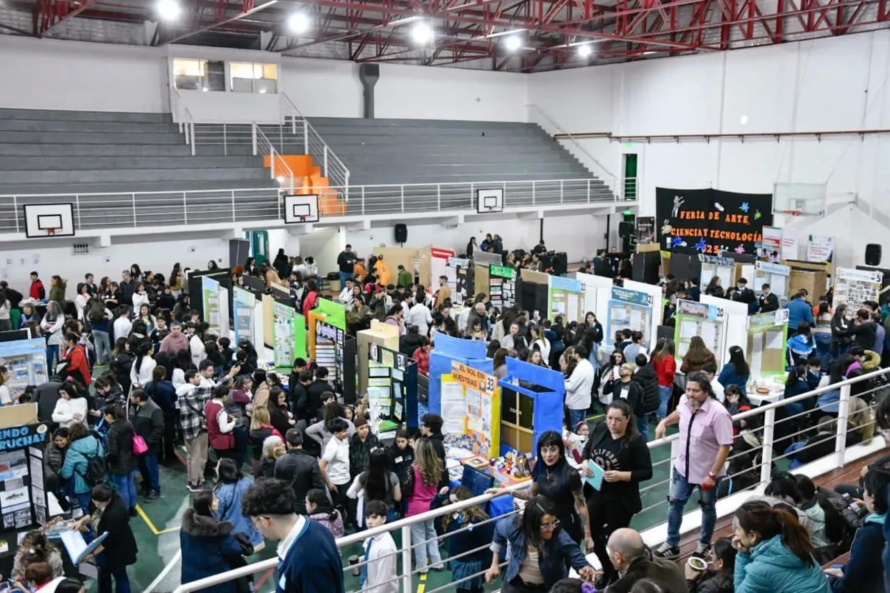 Feria de Arte Ciencia y Tecnología