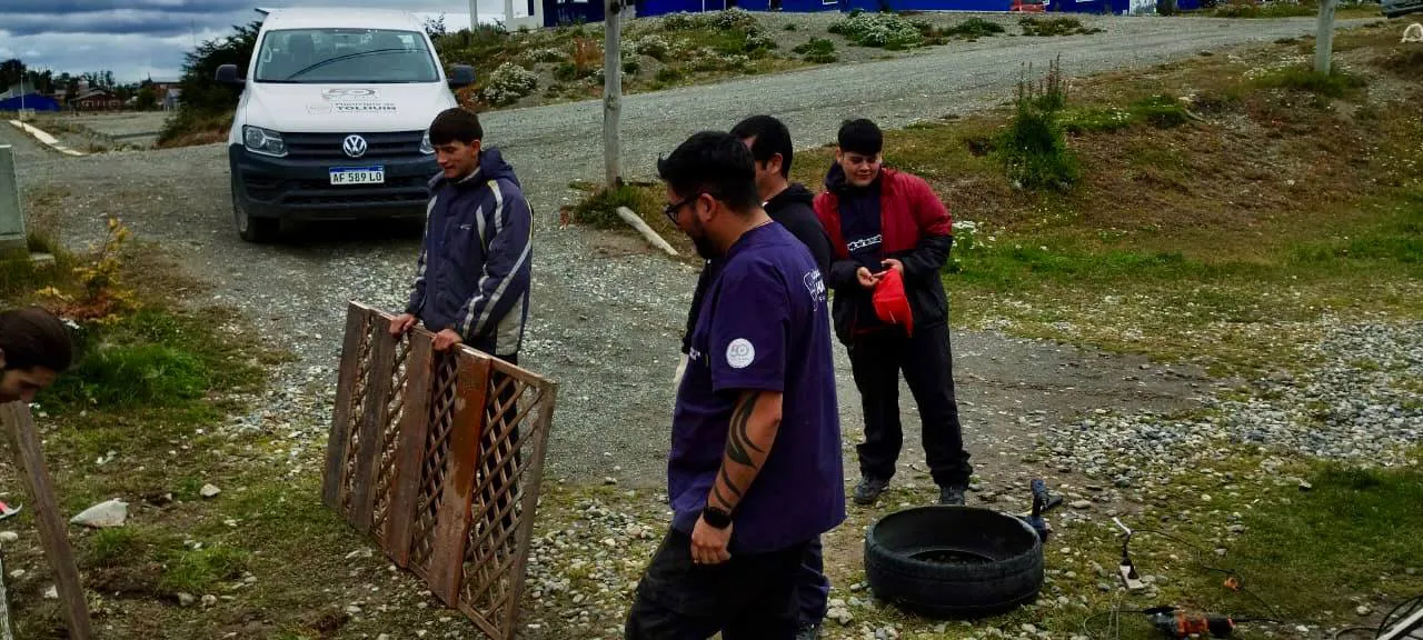 Supervisión y acompañamiento para la contención de animales de compañía en Tolhuin